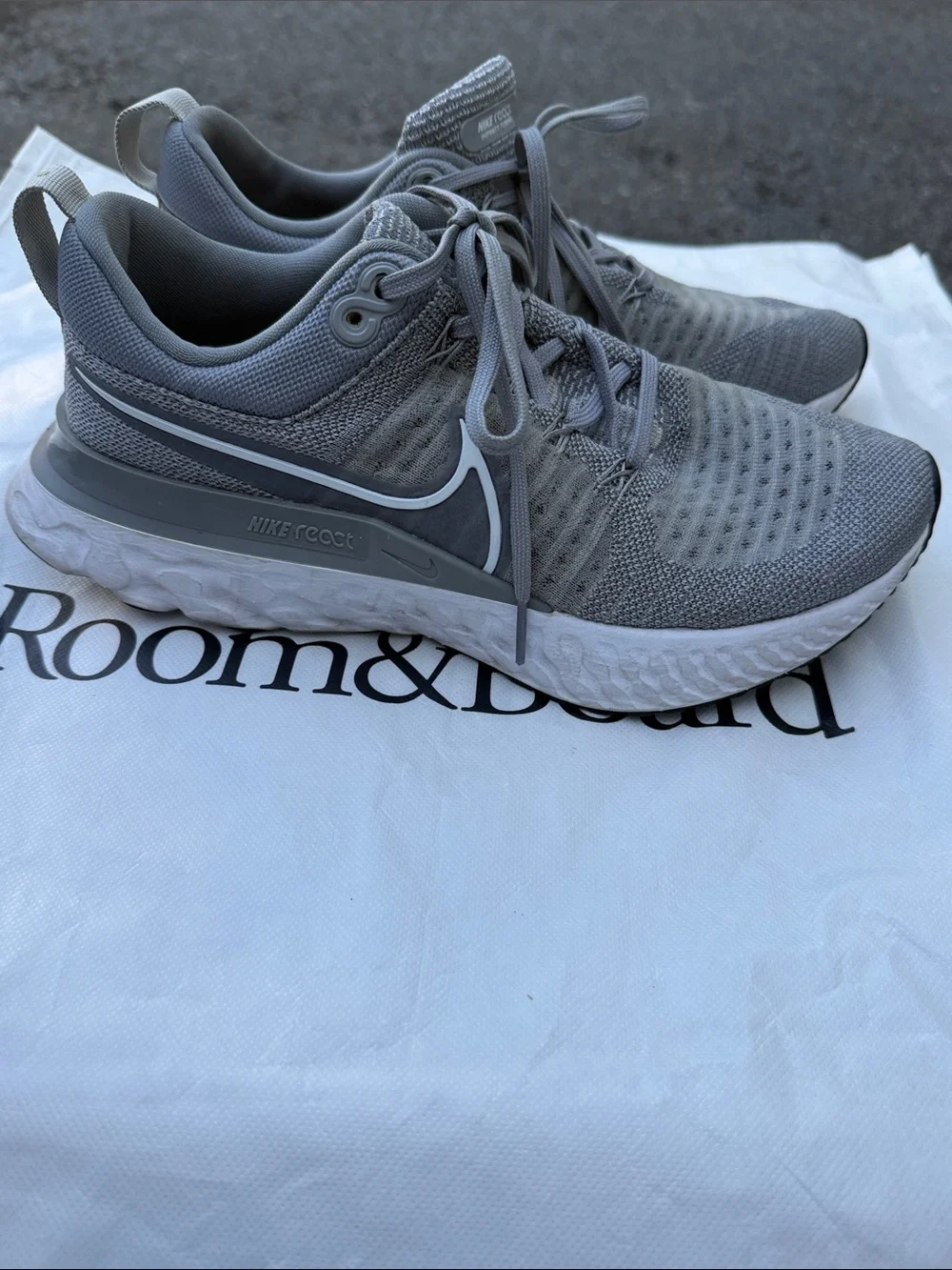 Nike  Women React Infinity Run Flyknit Running Shoes - Light Gray